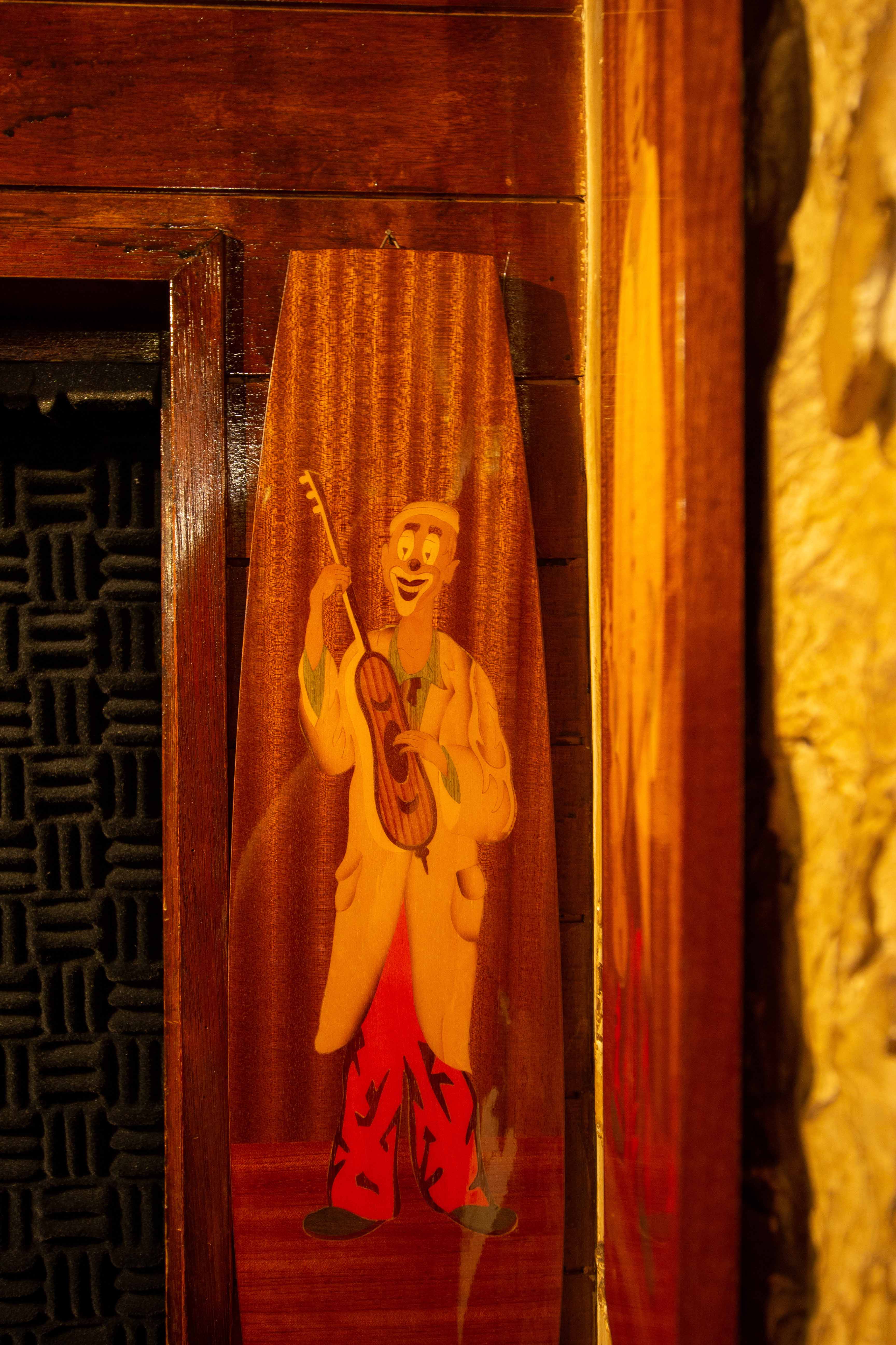 ギター弾きの飾り